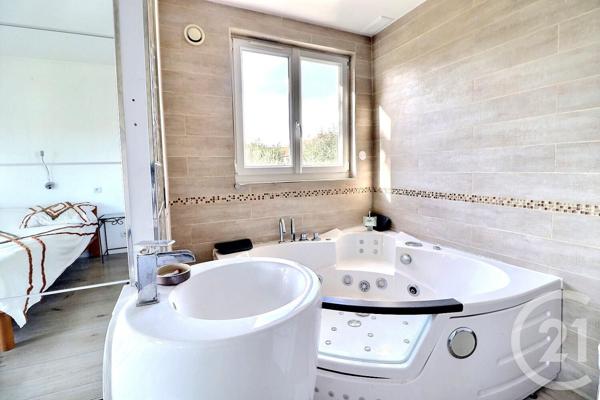 Appartement F4 à vendre  4 pièces - 113 m2 NOISY LE SEC - 93