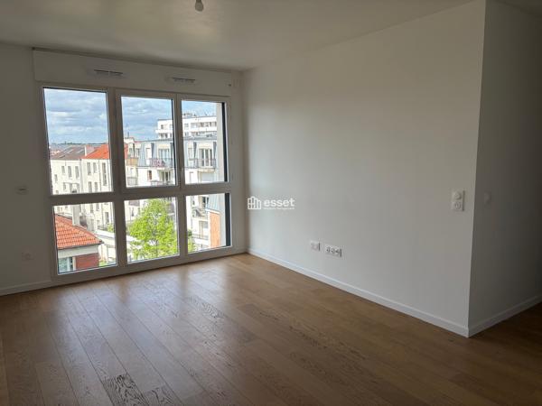 Location Appartement 3 pièces 55.21 m² - Maisons-alfort 94700