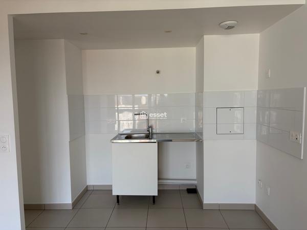 Location Appartement 3 pièces 55.21 m² - Maisons-alfort 94700