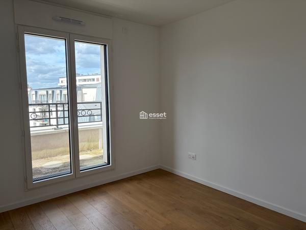 Location Appartement 3 pièces 55.21 m² - Maisons-alfort 94700