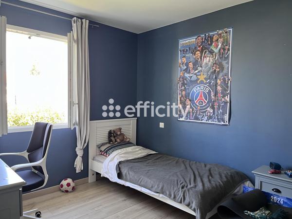 Maison
         6 pièces
        - 124 m² 243 000 € *