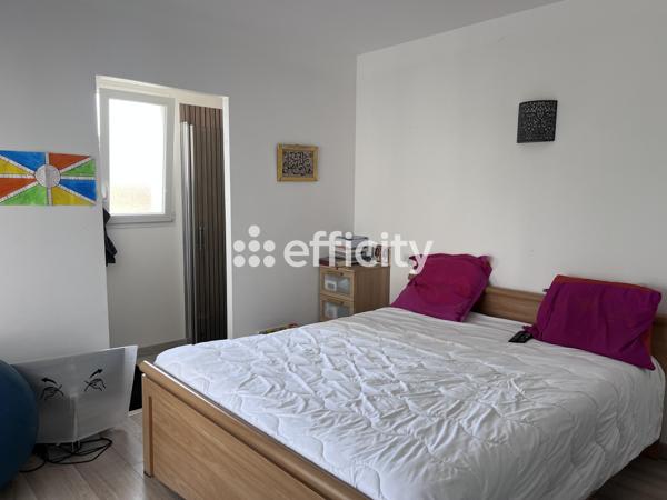 Maison
         6 pièces
        - 124 m² 243 000 € *
