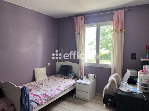 Maison
         6 pièces
        - 124 m² 243 000 € *