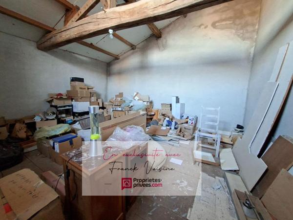 A VENDRE en Exclusivité aux Herbiers, maison de 104 m2 avec 2 chambres (possibilité "3° chambre)  et 1 bureau sur une parcelle de 575 m2