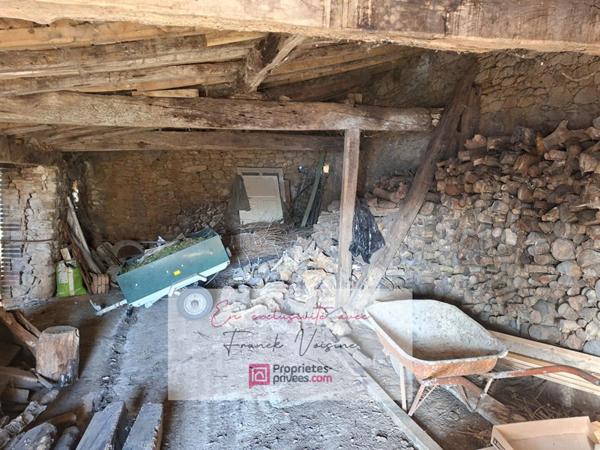 A VENDRE en Exclusivité aux Herbiers, maison de 104 m2 avec 2 chambres (possibilité "3° chambre)  et 1 bureau sur une parcelle de 575 m2