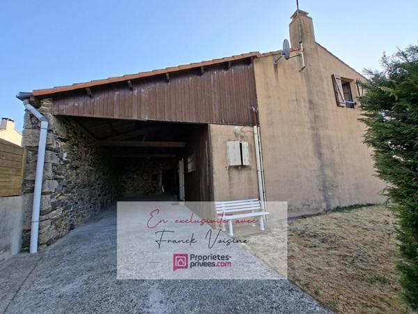 A VENDRE en Exclusivité aux Herbiers, maison de 104 m2 avec 2 chambres (possibilité "3° chambre)  et 1 bureau sur une parcelle de 575 m2