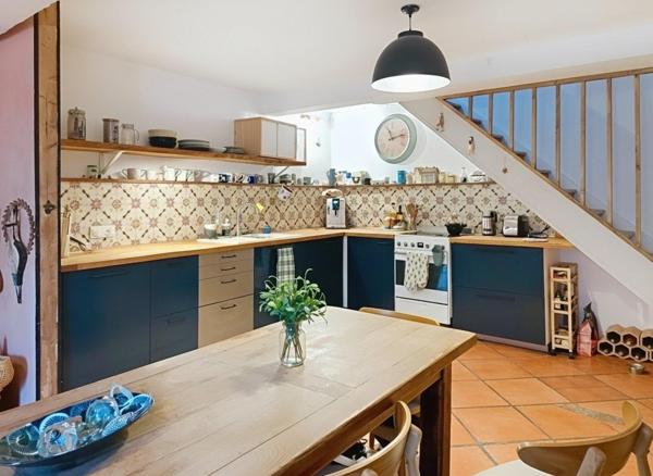 A vendre maison de ville avec studio indépendant