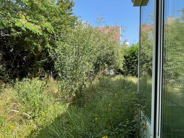 Maison T3 des années 60 de 76 m² sur terrain 826 m²