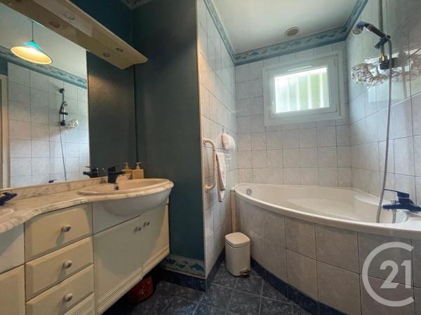 Maison à vendre  8 pièces - 225,79 m2 JULLOUVILLE - 50