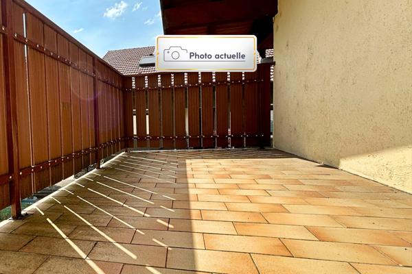 MARIGNIER – T3 traversant au dernier étage avec terrasse
