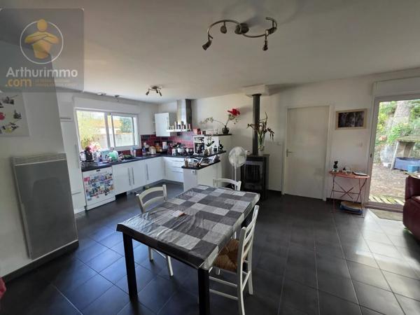 Vente                                                      Maison
                        
                     3 pièces                      96 m2                     à Challans
