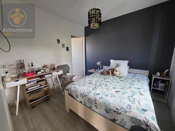 Vente                                                      Maison
                        
                     3 pièces                      96 m2                     à Challans