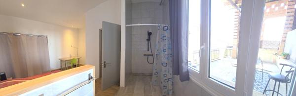 Beaumont-de-Lomagne : maison 113 m², trois chambres + appartement + entrepôt 206 m² + local 62 m², patio, jardin - toute commodités à pied !