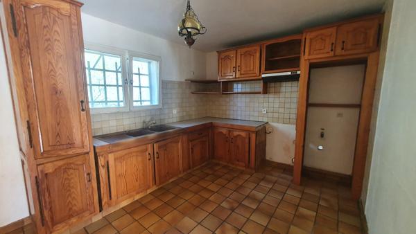 MAISON 4 Chambres sur 1 Hectare MAISON 4 Chambres sur 1 Hectare