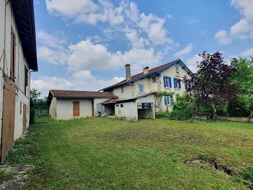 MAISON 4 Chambres sur 1 Hectare MAISON 4 Chambres sur 1 Hectare