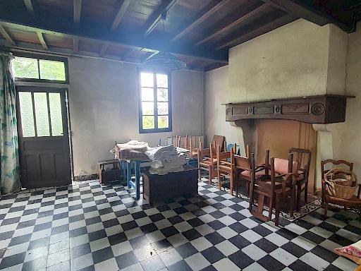 MAISON 4 Chambres sur 1 Hectare MAISON 4 Chambres sur 1 Hectare