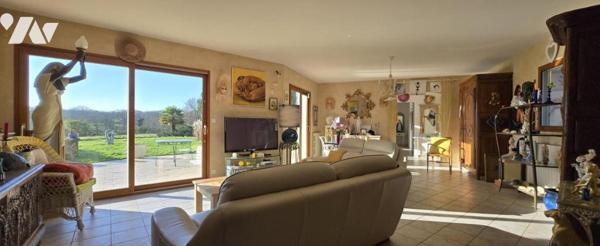 PORNIC, entre le Pont du Clion et le Val St Martin, maison de famille de plain pied d'environ 213 m²