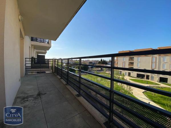 Appartement à louer 3 pièces 61.86m² Arles (13200)