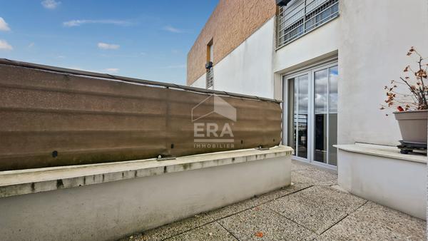 Appartement Noisy Le Sec / Montreuil 3 pièces avec terrasse et balcon de 68.46 m2