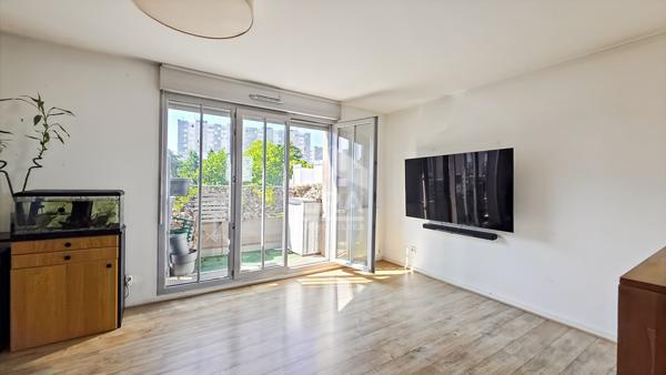 Appartement Noisy Le Sec / Montreuil 3 pièces avec terrasse et balcon de 68.46 m2