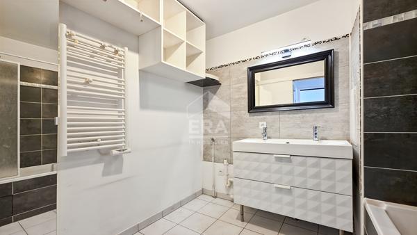 Appartement Noisy Le Sec / Montreuil 3 pièces avec terrasse et balcon de 68.46 m2
