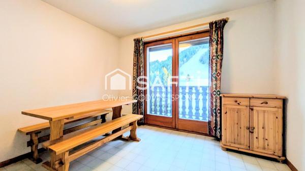 Appartement 2 Pièces avec balcon exposé plein Sud sans vis à vis avec vue imprenable sur les montagnes