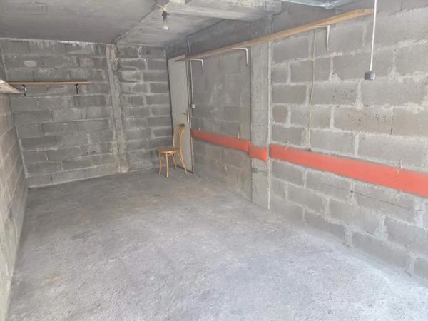Location - Garage et parking Tours 37000 1 pièce 13 m 2