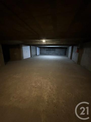 Parking à vendre  12 m 2   LE MANS  - 72