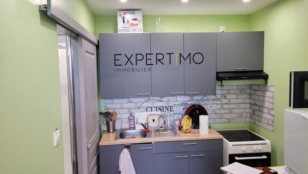 Chasseneuil-du-Poitou (86360) Belle demeure de 190 m² habitables avec suite parentale au rez de chaussée à 2 minutes du FUTUROSCOPE.