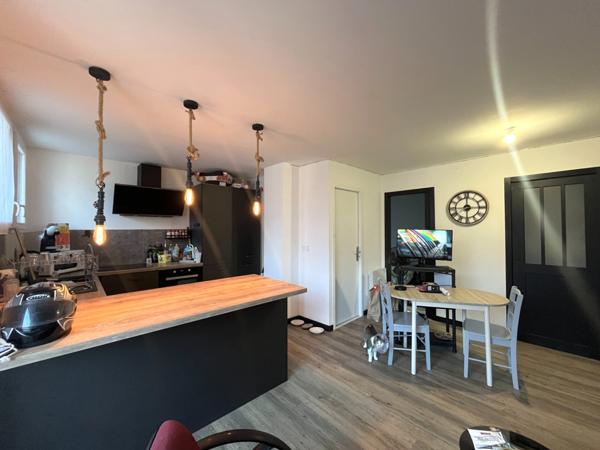 Appartement à vendre T2 rénové avec balcon LOURDES (65)