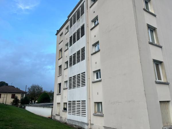 Appartement à vendre T2 rénové avec balcon LOURDES (65)