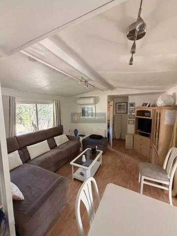 Vente                                                      Terrain
                        
                                         300 m2                     à Fréjus