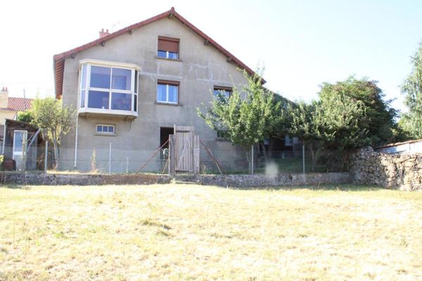 Langogne maison avec jardin et garage