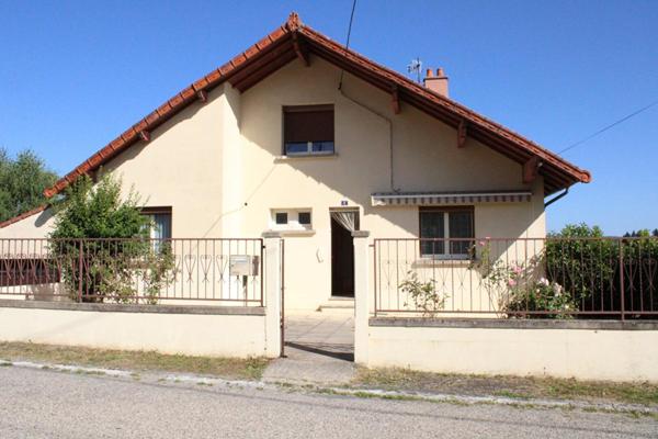 Langogne maison avec jardin et garage