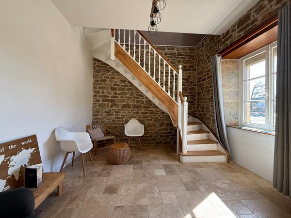Maison et T1 indépendant / Villevieux / 7 pièces / 4 chambres / 162 m²