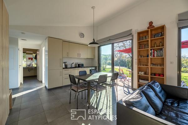 Maison contemporaine bioclimatique avec vue, proche Sarlat.