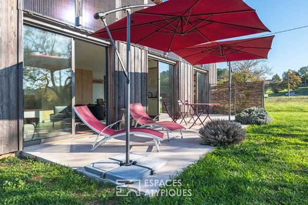 Maison contemporaine bioclimatique avec vue, proche Sarlat.