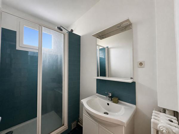 3 pièces - 67 m2 - Asnieres Sur Seine