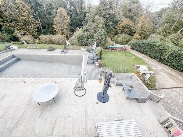 Demeure de 496,57 m²