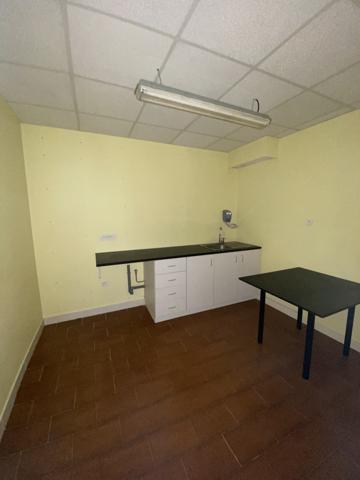 Bureau 14 pièces - 250 m²