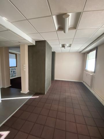 Bureau 14 pièces - 250 m²