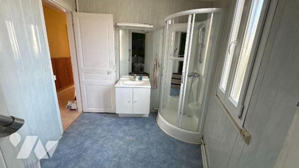 Appartement T4 à vendre à Saint-Memmie

Au c?ur de Saint-Memmie, nous vous proposons cet appa...