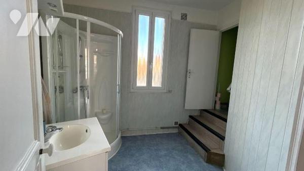 Appartement T4 à vendre à Saint-Memmie

Au c?ur de Saint-Memmie, nous vous proposons cet appa...