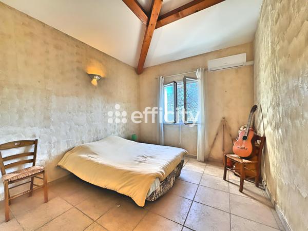 Maison 5 pièces - 160 m² Exclusivité efficity