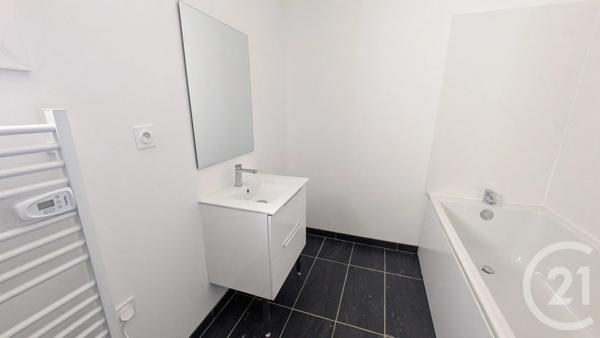Maison à vendre  4 pièces - 80,93 m 2   MACHECOUL ST MEME  - 44