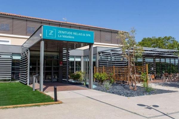 INVESTISSEMENT LOCATIF  JUVIGNAC  Résidence  Hotel la Valadiere, Ascend Hotel Collection**** -  5.79% de rentabilité