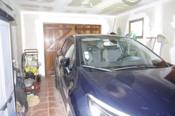 à VENDRE  ensemble immobilier de charme sur 3646 m² de terrain.