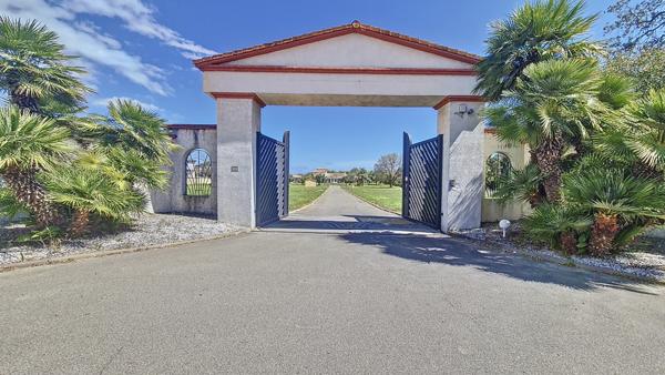 Maison 9 pièces - 420 m² Bien prestige