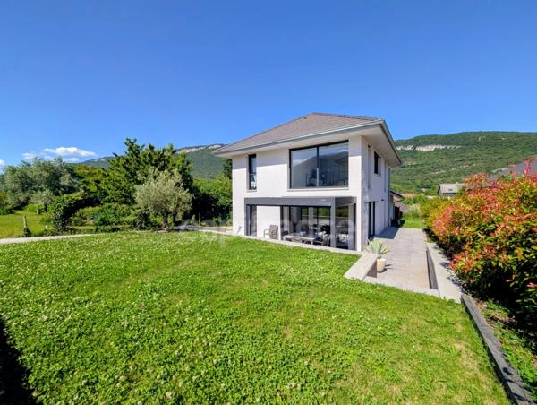 Maison récente à vendre 4 pièces de 123m2