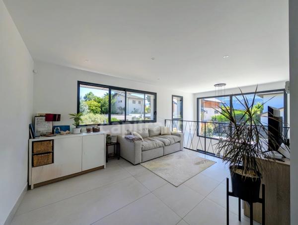 Maison récente à vendre 4 pièces de 123m2